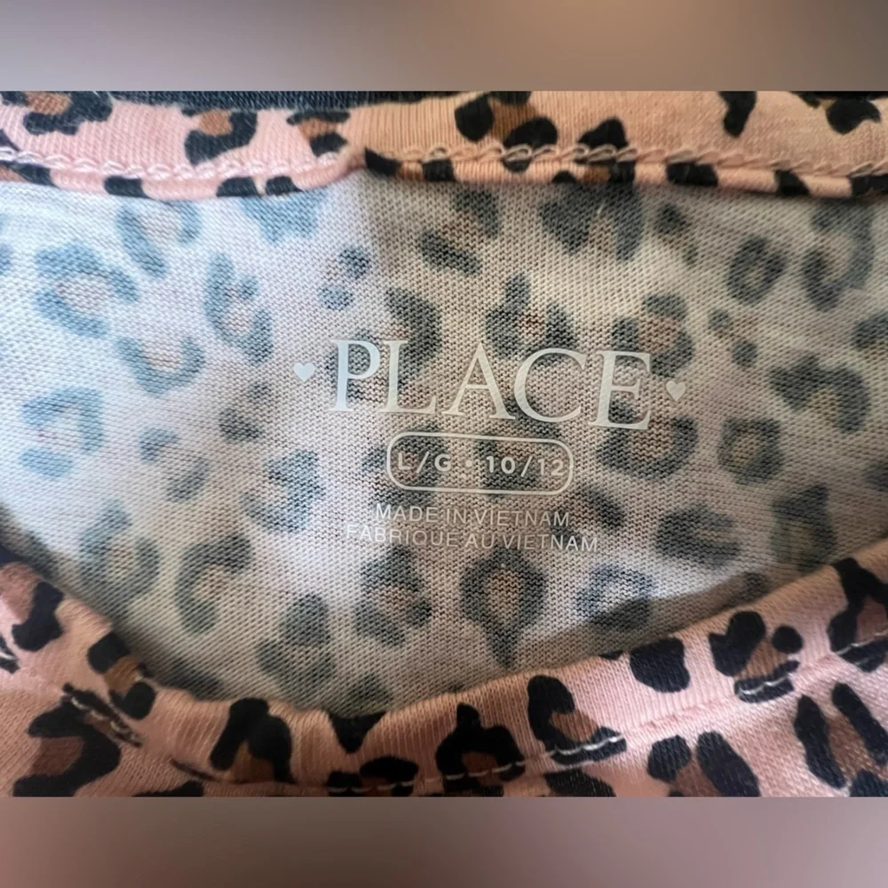 CHILDREN’S PLACE PINK/BROWN/BLACK PATTERNED LONG SLEEVE TOP  LG (10-12)
